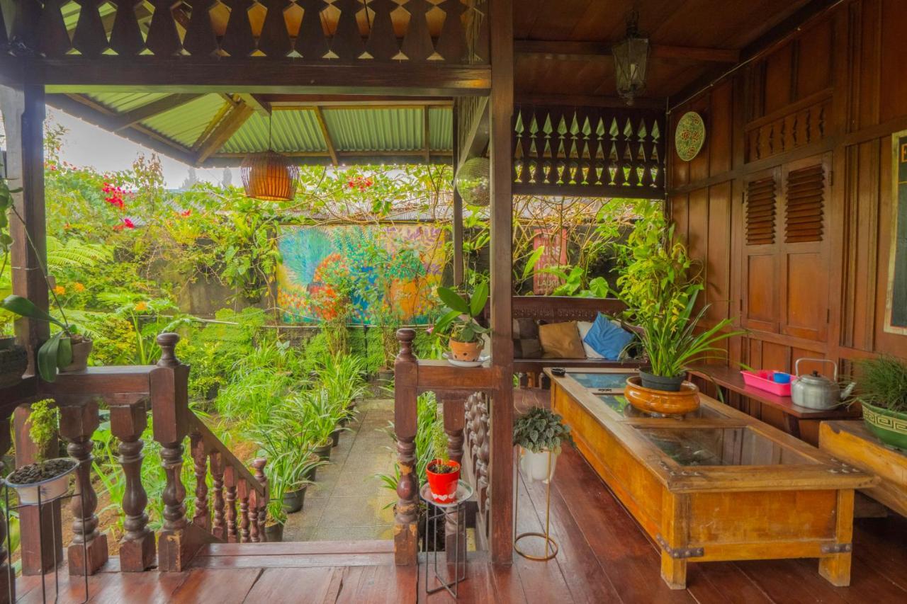Rumah Kayu Sulawesi Antique Bedugul  Extérieur photo