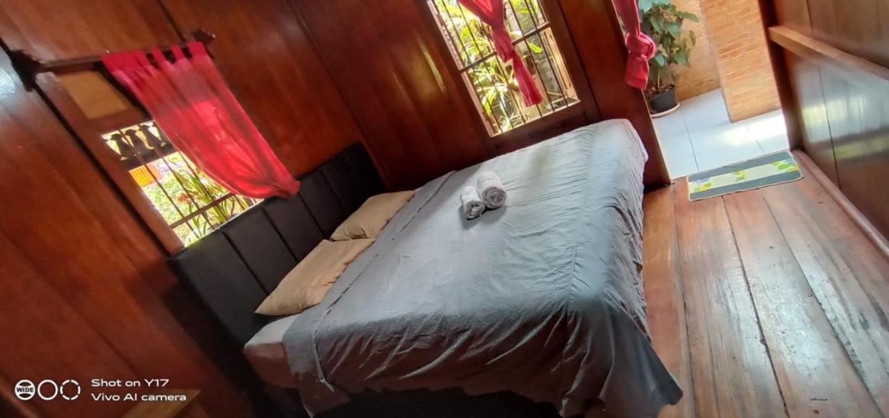 Rumah Kayu Sulawesi Antique Bedugul  Extérieur photo