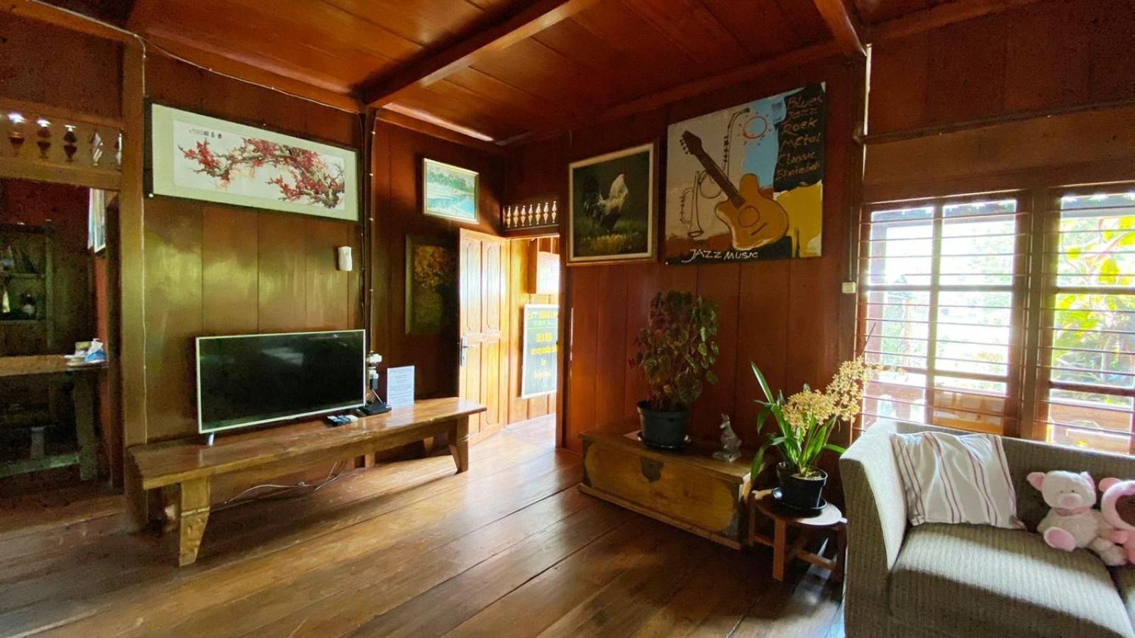 Rumah Kayu Sulawesi Antique Bedugul  Extérieur photo