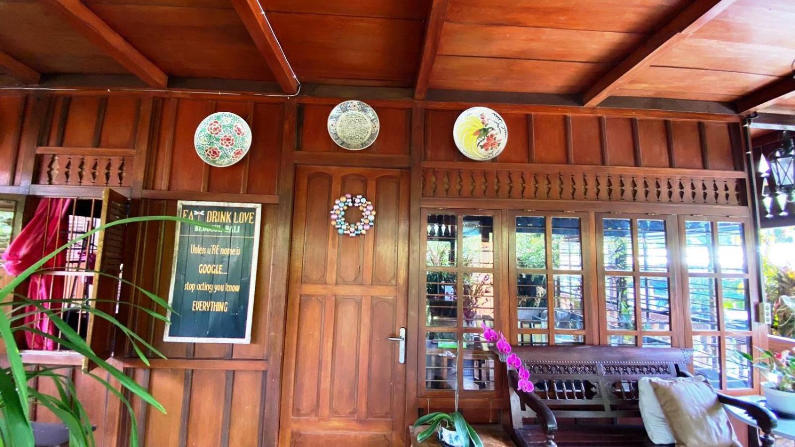 Rumah Kayu Sulawesi Antique Bedugul  Extérieur photo